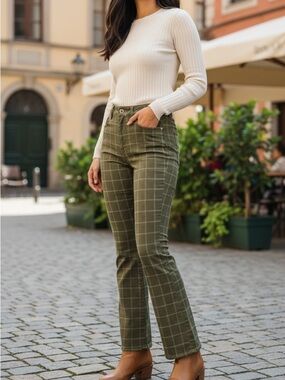 FRAME Le Crop Mini Boot Pants in Olive Green Windowpane Plaid - Size 31